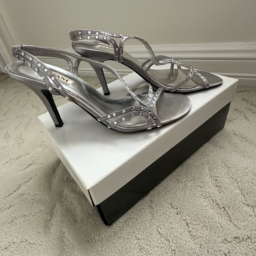 Alafani silver dress shoes!